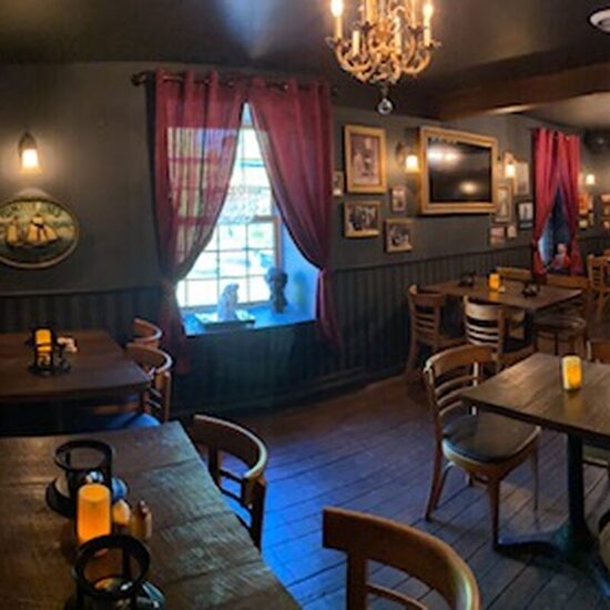 Bistro Le Slang - Theme / Unique Experience Restaurants in Eastern Townships