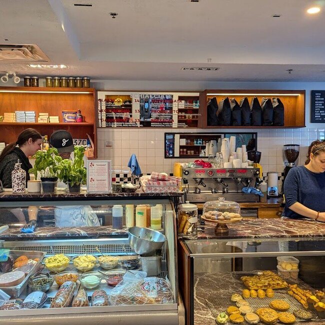 Mano Figa Montreal Restaurant: Menu, Reviews & Reserve (2026)