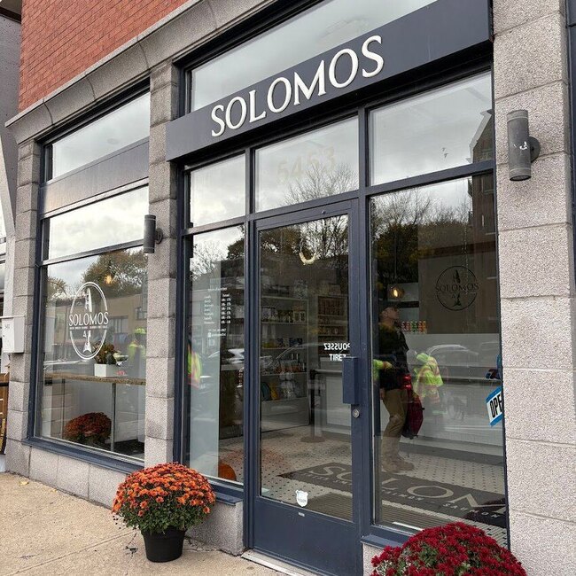 Solomos - Bagels Restaurants in Montreal