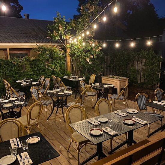 Le Théophile - Grill, Middle Eastern, Regional, Steakhouses Restaurants in Quebec