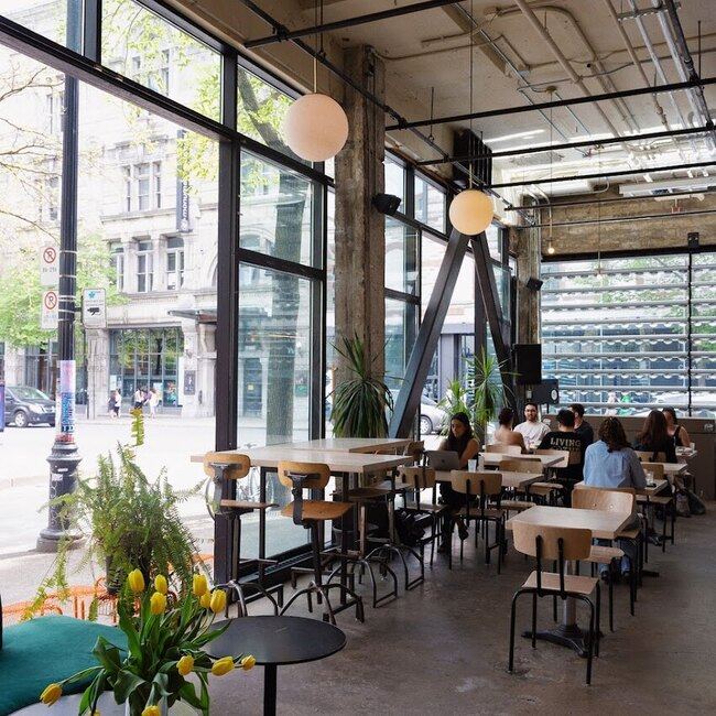 Caf&eacute; SAT - Restaurants pr&egrave;s de: H2X2S5