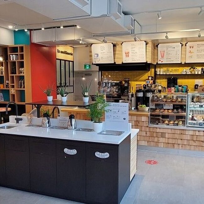 Columbus Caf&eacute; & Co - Brunch Restaurants Near: H2H1K8