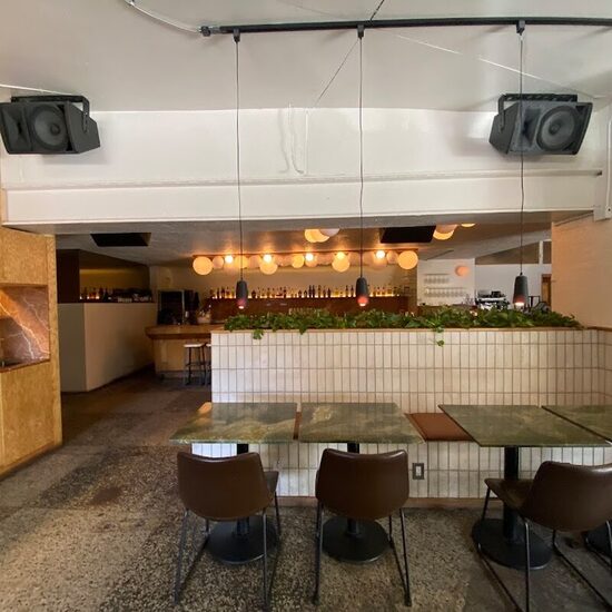 L'idéal Bar & Contenus - Restaurants Créatives du Quartier des Spectacles