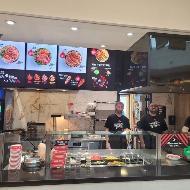 Poulet Rouge - Poutine, BBQ Restaurants in Repentigny