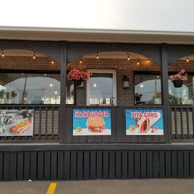 Chez GloRy - West Island Poutine