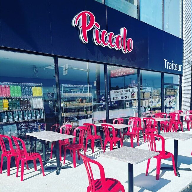 Piccolo Bistro Charcuterie - Caf&eacute;s Laval