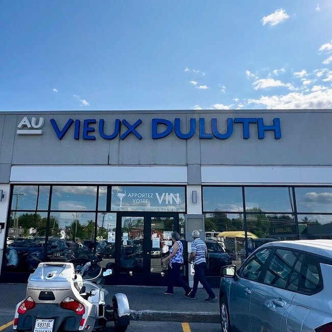 Au Vieux Duluth - Restaurants Grecs, Persans &agrave; Montr&eacute;al