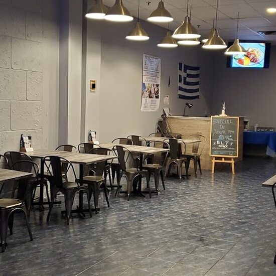 Caf&eacute; Players Resto Bar - Restaurants pr&egrave;s de: H1E3X7