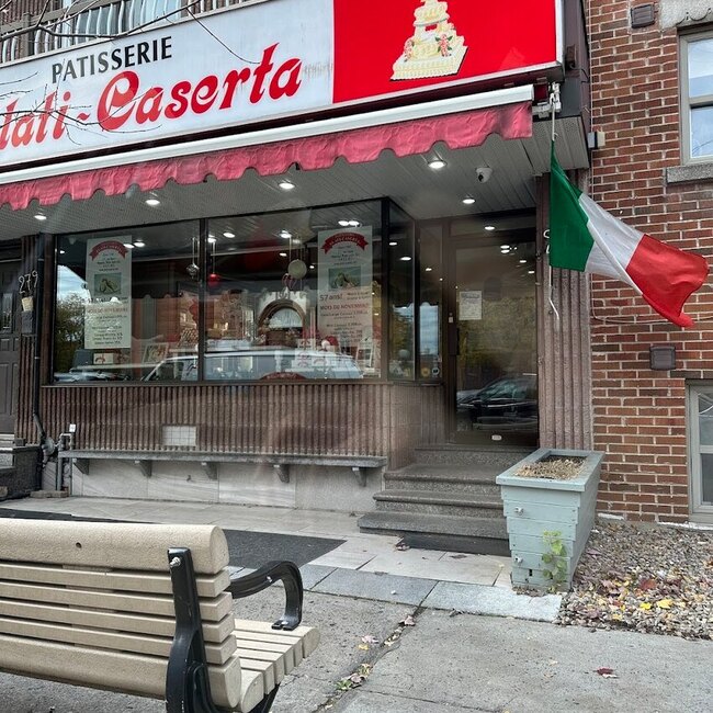 Pasticceria Alati-Caserta - Restaurants Cafés, Pâtisseries près de: H2S3E2