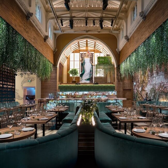 Yoko Luna Restaurant