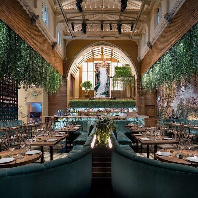 Yoko Luna - Restaurants Souper & Spectacle Grand Montr&eacute;al