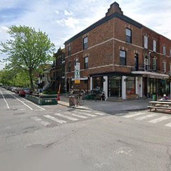 La Royale crèmerie végane - Restaurants in Montreal