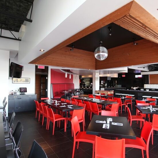 Restaurant Giovannina Lounge - Greek, Mediterranean, Pizza, Seafood/Fish, Comfort Food Restaurants in Quebec