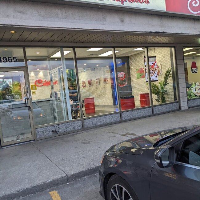 Cr&ecirc;pinos - Montreal Online Ordering Open Late Restaurants