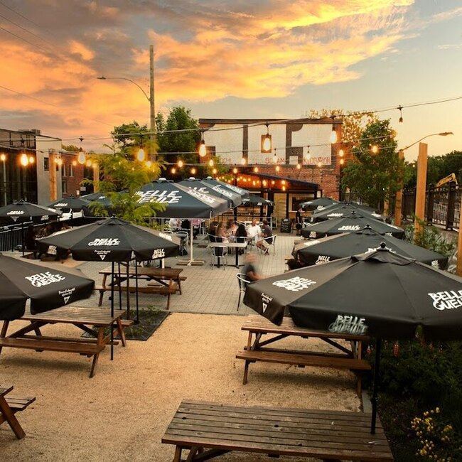 Aux Quartiers Belle Gueule - Biergarten -  Restaurants Near: H2J1H8