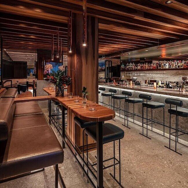 Fl&acirc;neur Bar Lounge - Salades Ouverts pour souper Centre-ville