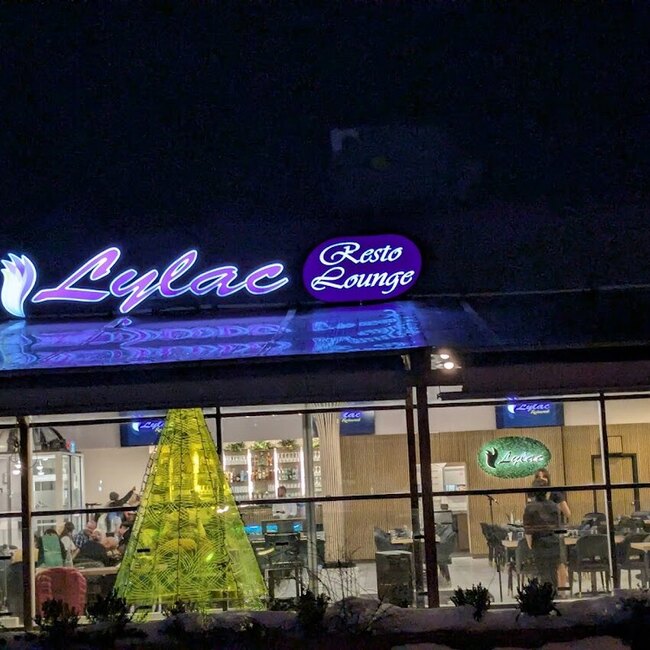 Lylac Restaurant - Restaurants Livraison près de: H7V2S8