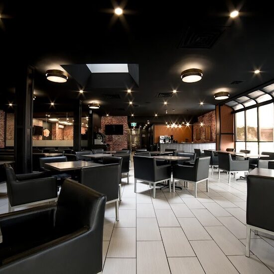 Castello Resto Lounge - Middle Eastern, Cafés Restaurants in Montreal