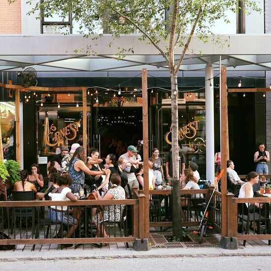 Chez Ernest - Comptoir de curiosités - Breakfast, Poutine, Cafés Restaurants in Montreal