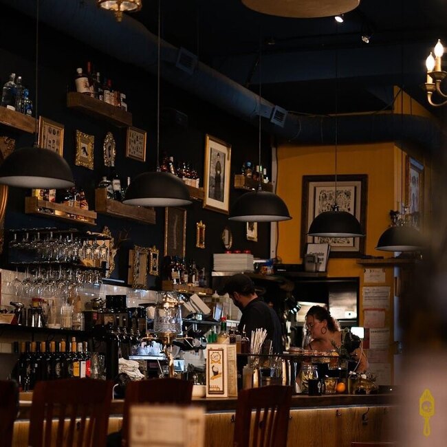 Chez Ernest - Comptoir de curiosités Restaurant