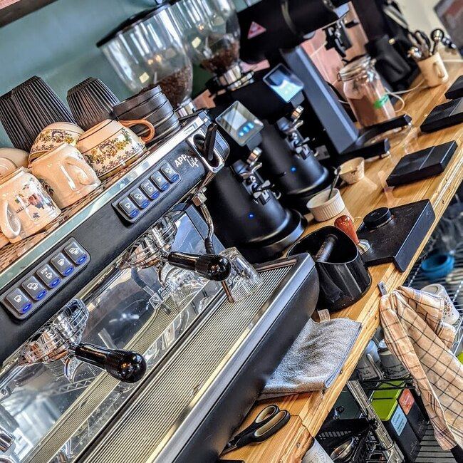 Tompol le Caf&eacute; - P&acirc;tisseries Ouverts dimanche Ouest-de-l'&Icirc;le