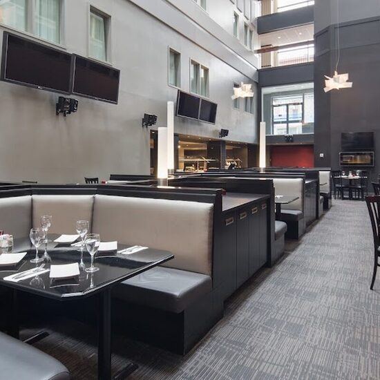 Restaurant Le 330 - Restaurants in Lower Town (Quartier St-Roch)