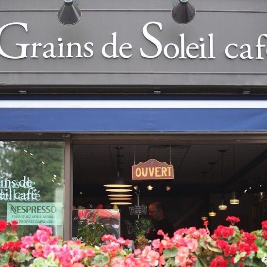 Café Castelo - Burgers, Sandwiches Restaurants in Quebec