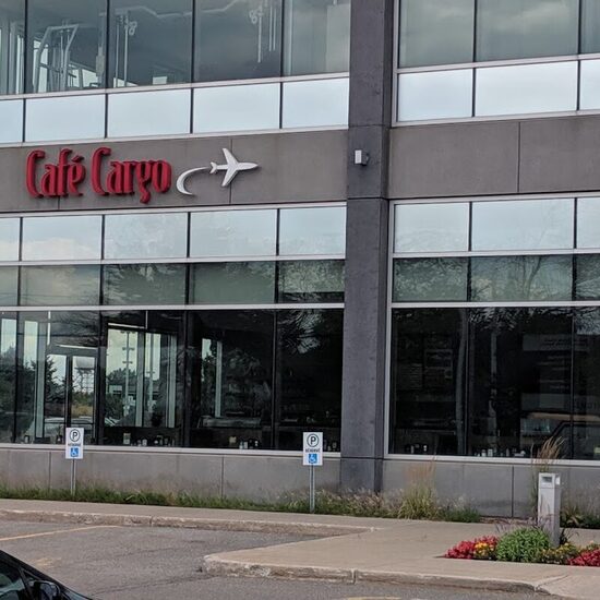 Café Cargo - BBQ, Breakfast, Poutine Restaurants in Pointe-Claire
