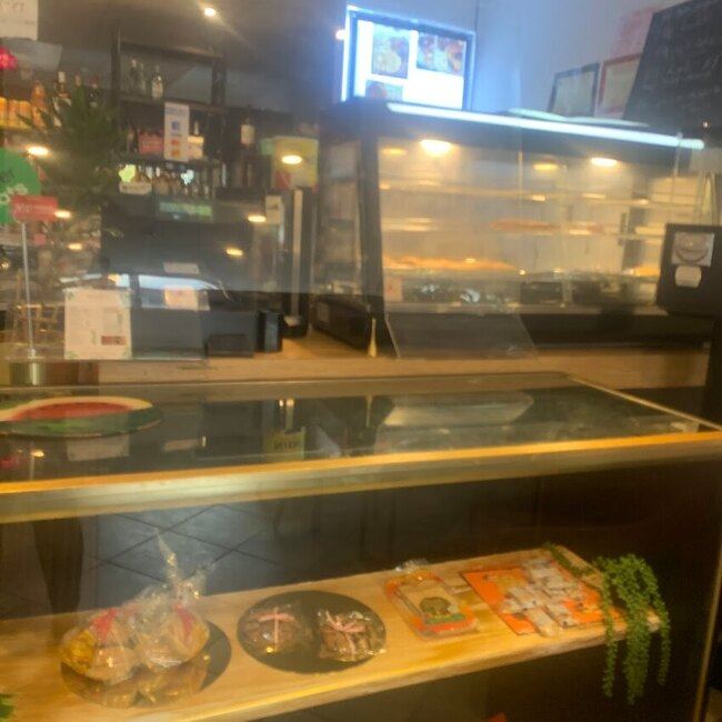 Rose Caf&eacute; Restaurant Patisserie - Restaurants pr&egrave;s de: H1L1E5