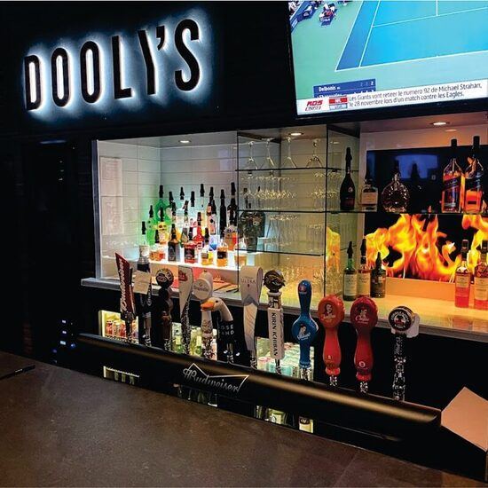 Dooly's - BBQ, Grill, Burgers, Rotisseries, Salads Restaurants in Quebec