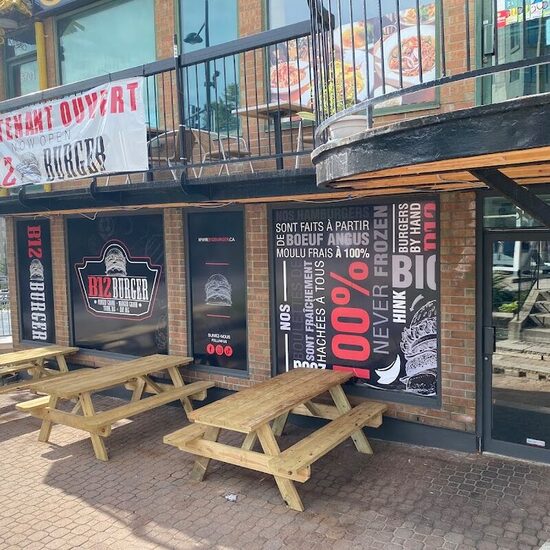 B12 Burger - Poutine, Chicken Wings Restaurants in Montreal