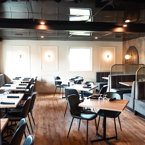 Restaurant Le Privil&egrave;ge - Restaurants in Montreal