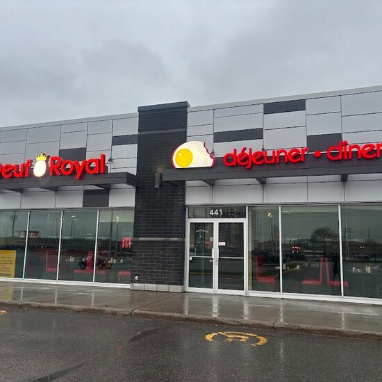 Oeuf Royal - American, Burgers, Comfort Food, Poutine, Fried Chicken Restaurants in Quebec
