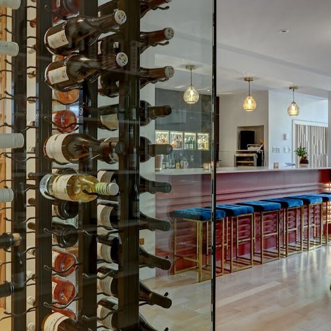 Azalea Buvette Caviste Terrasse - Middle Eastern, Poutine, Fried Chicken, Persian Restaurants Near: H2V4E4