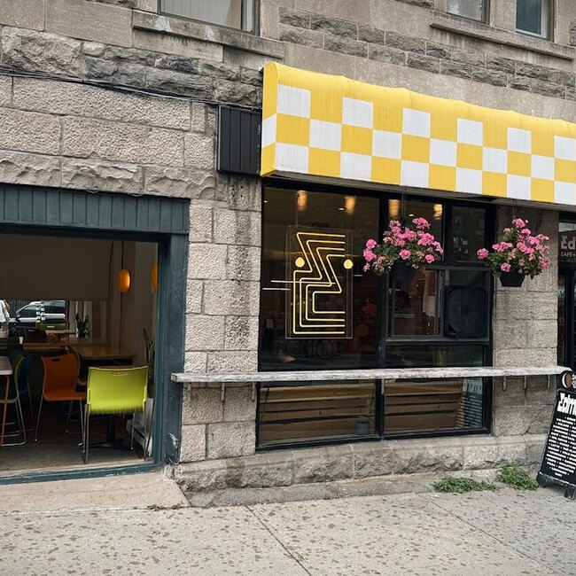 Edmond Caf&eacute; Cantine - Montreal Restaurants