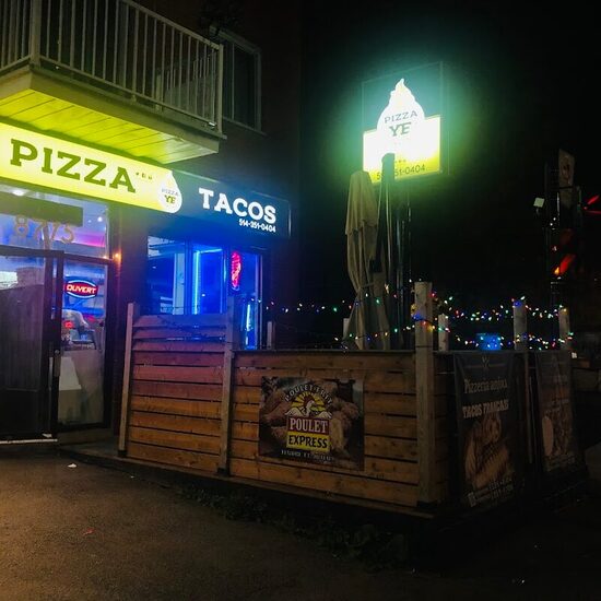 Pizza YE - Restaurants in Montreal