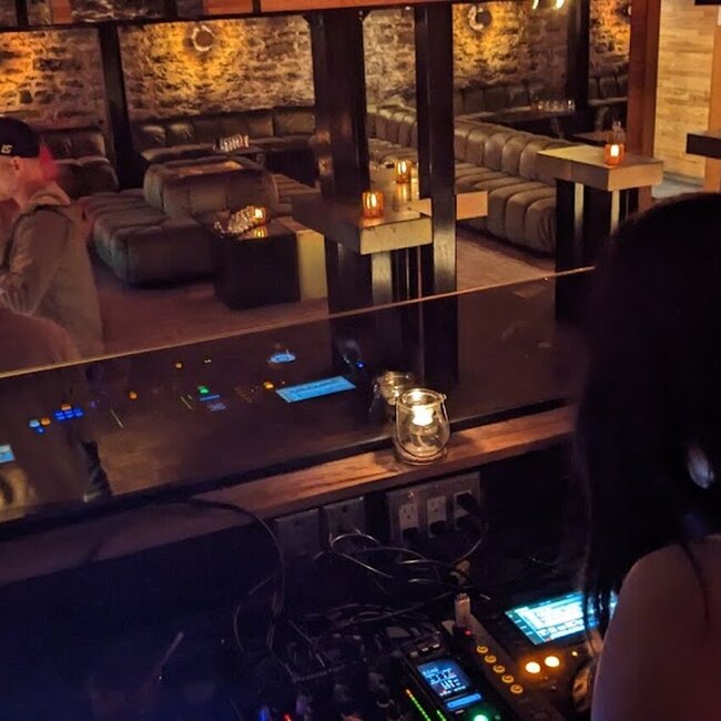 King Crab - Restaurants pr&egrave;s de: H3E1J6