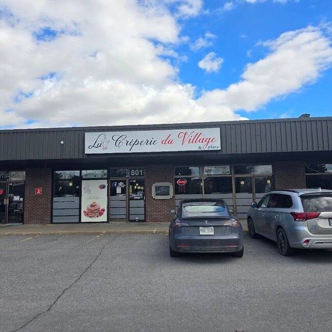 Cr&ecirc;perie Du Village & Plus - Restaurants in Sainte-Julie