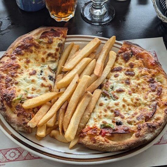 Restaurant Chateau Laval - Restaurants in Laval open monday