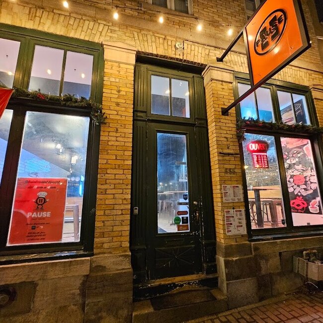 Pause V St-Jean - Takeout Available Restaurants in Quebec