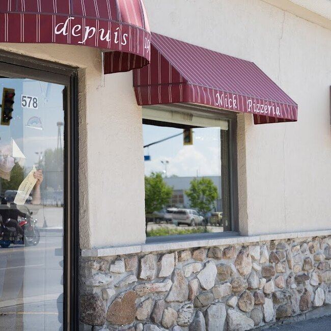 Restaurant Nick Pizz&eacute;ria - Restaurants Entr&eacute;e accessible aux fauteuils roulants Ouverts pour souper Lanaudi&egrave;re (Rive-Nord)