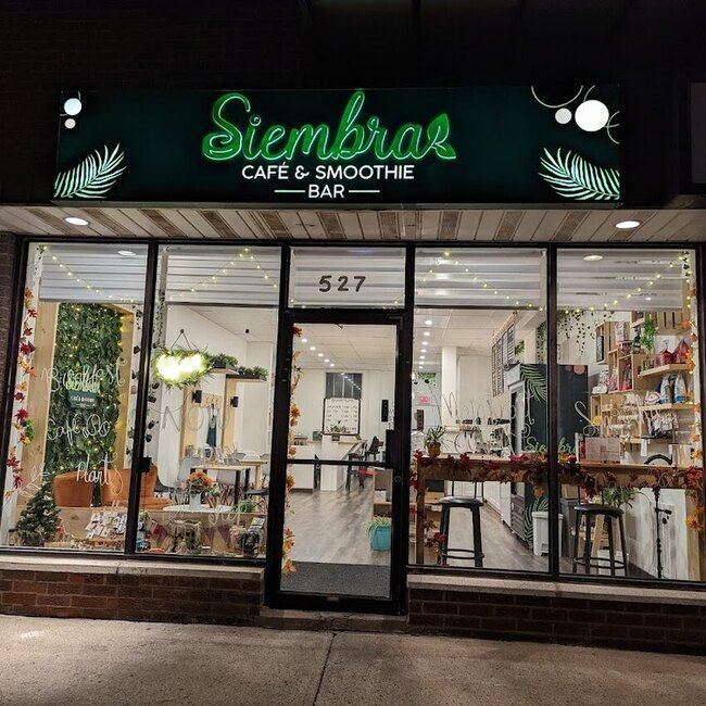 Siembra Caf&eacute; et Smoothie Bar - Laval-des-Rapides Open Supper Restaurants