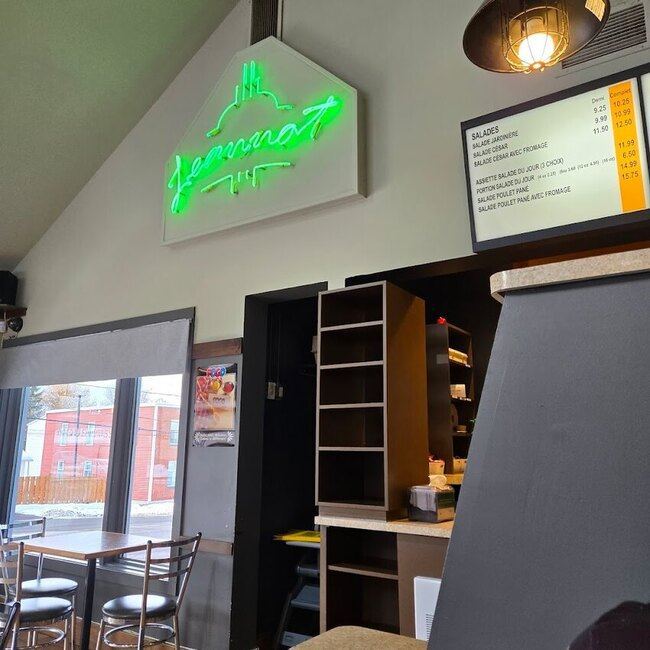 Restaurant Jeannot - Mauricie (Quebec) Italian, Pasta, Grill, Pizza Open Supper Restaurants