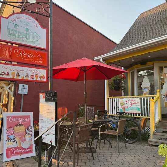 Au Bout de L'Isle - Tea, Breakfast Restaurants in Montreal