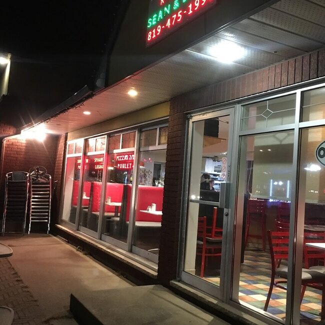 Resto Sean & Bruce Restaurant