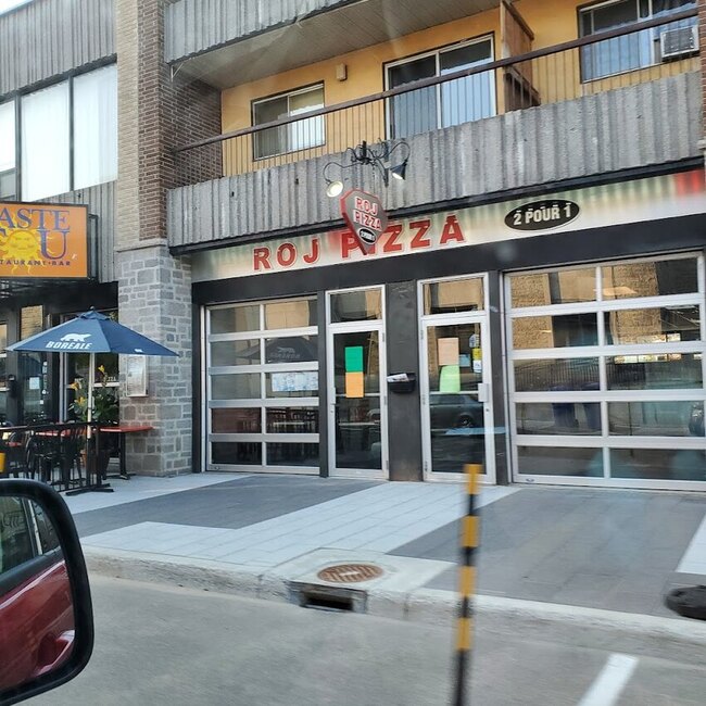 Roj Pizza - Restaurants pr&egrave;s de: J6E3B3