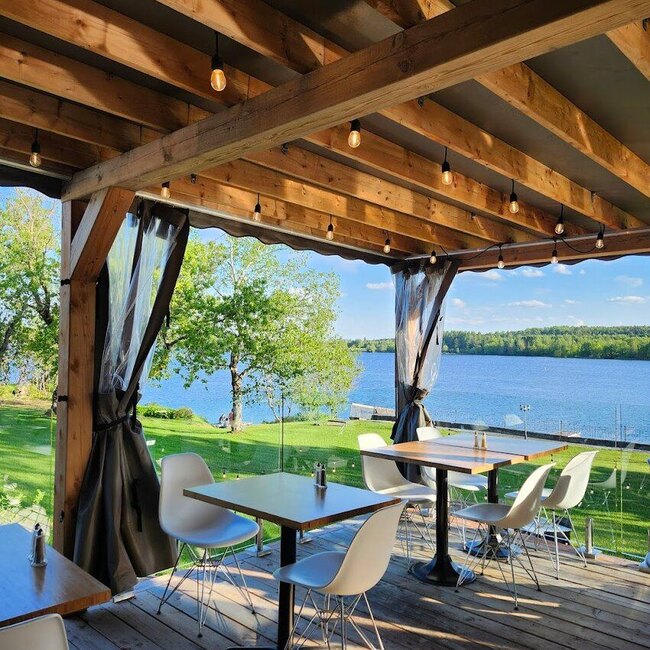 L'Interm&egrave;de Du Lac - Restaurants &agrave; Haut Saint-Fran&ccedil;ois