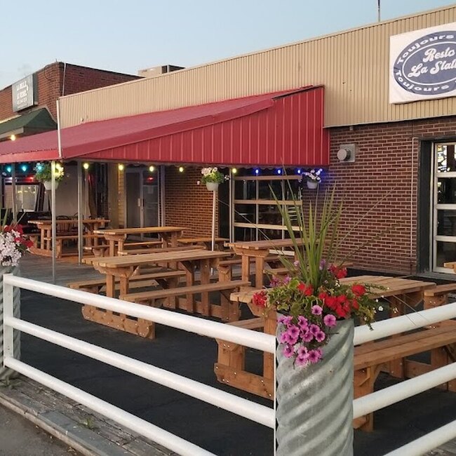 Resto La Station - Restaurants près de: J6J3P9