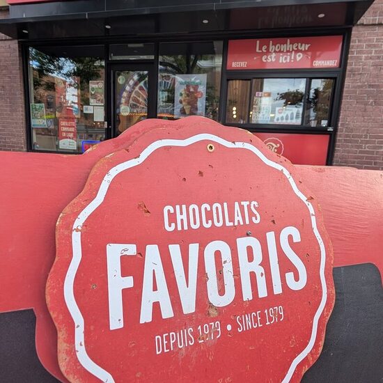 Chocolats Favoris - Restaurants Bistro, Sandwichs, Desserts et Sucreries, Salades, Tartares de Qu&eacute;bec