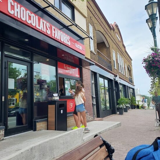 Chocolats Favoris - Restaurants Commande en ligne de la Rive-Sud (Québec)